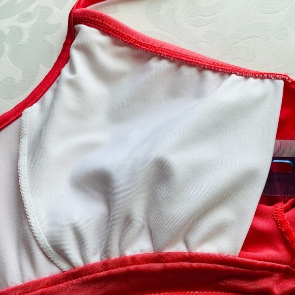 Watermelon pink V twist front Dcup size bikini top - Picture 6 of 8